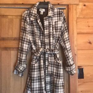 Very cute plaid juniors XL Coat